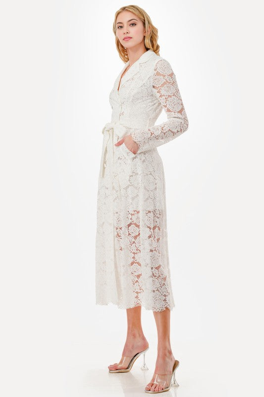 CROSS BOTTONS LACE MIDI DRESS