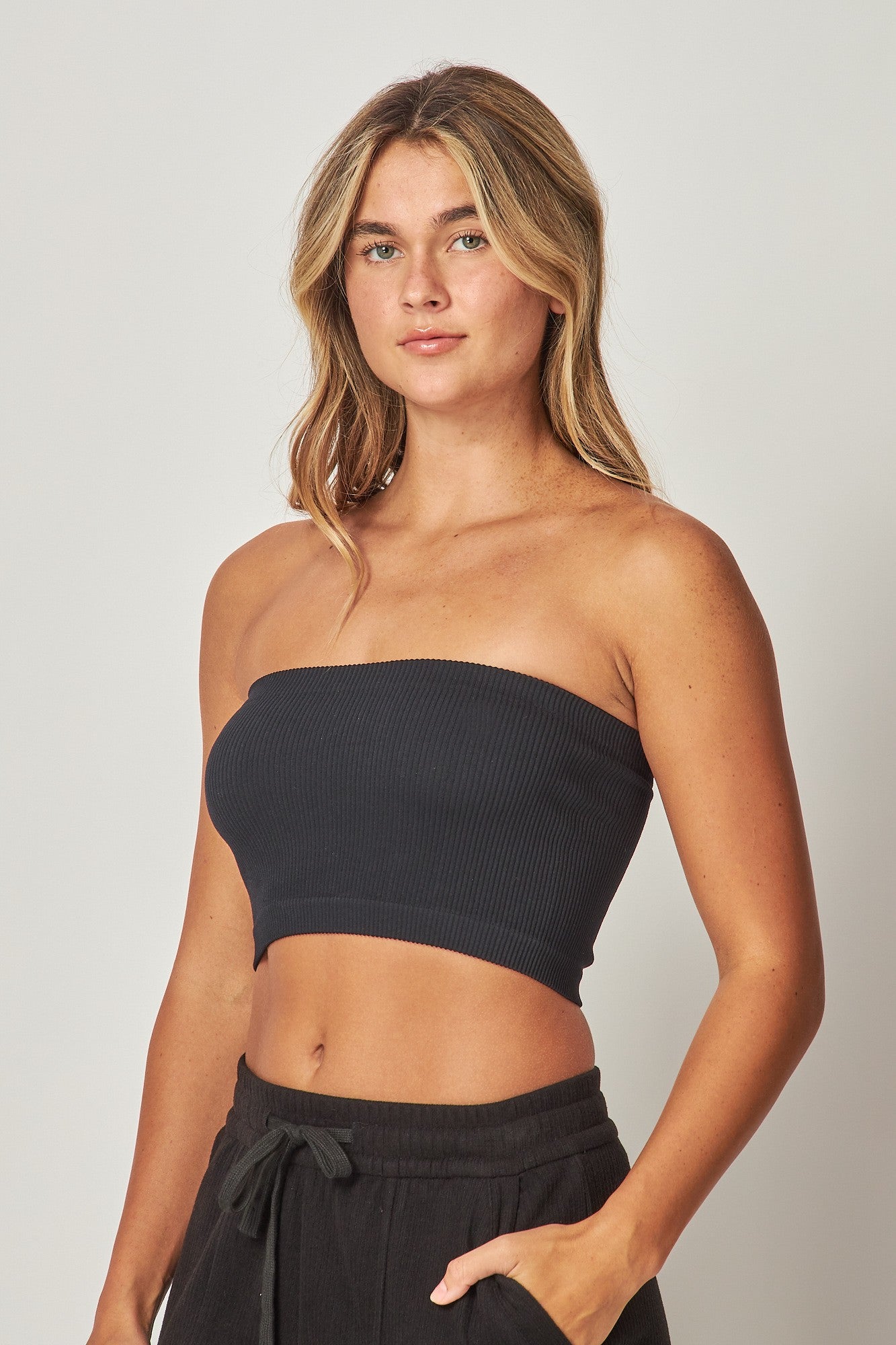 SEAMLESS TUBE TOP