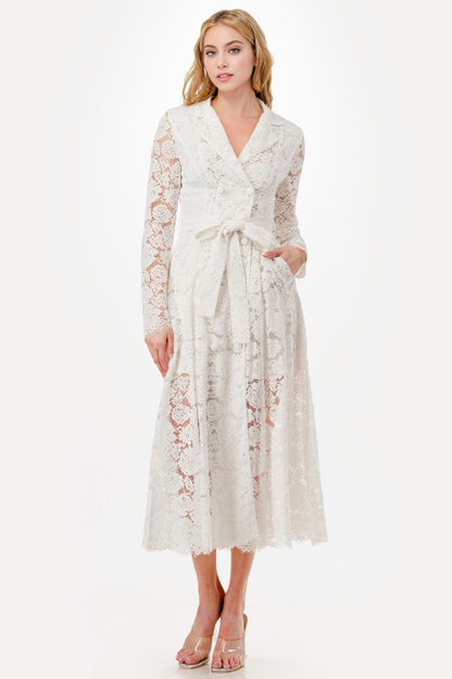 CROSS BOTTONS LACE MIDI DRESS